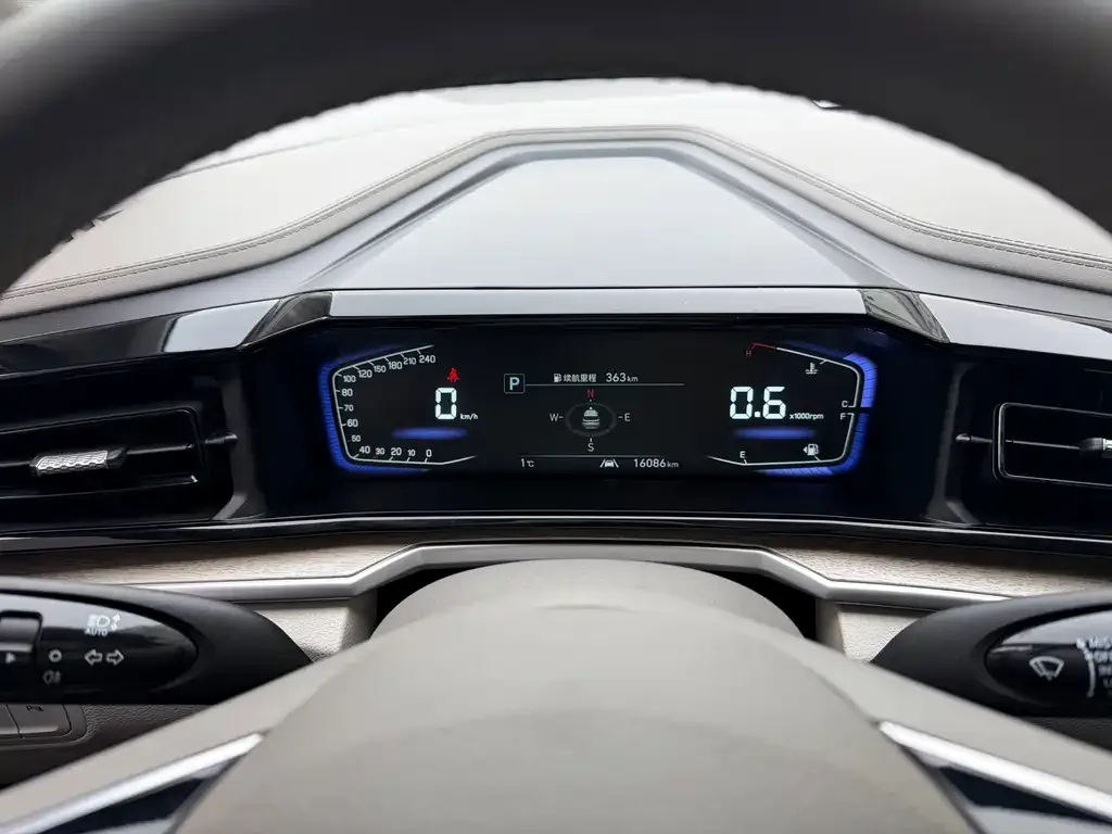 Hyundai Custo — фото 9