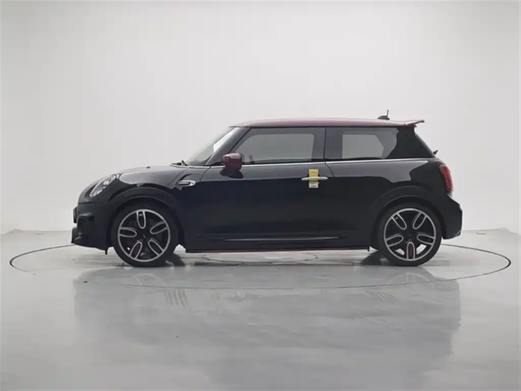 MINI JCW (John Cooper Works) — фото 4