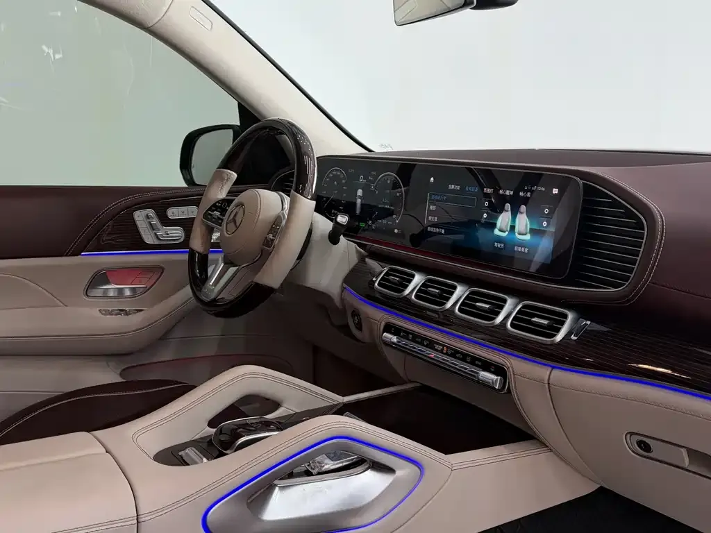 Mercedes-Benz GLS — фото 7