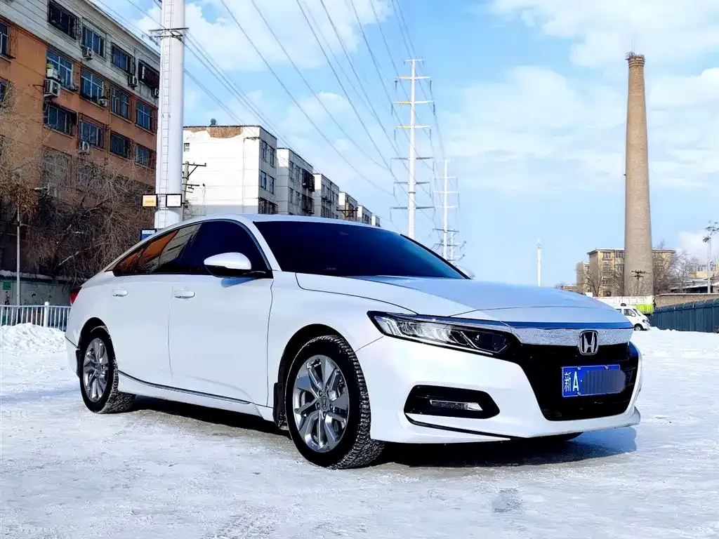 Honda Accord — фото 6