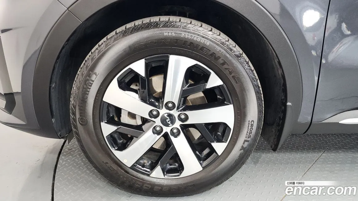 Kia Sorento — фото 5