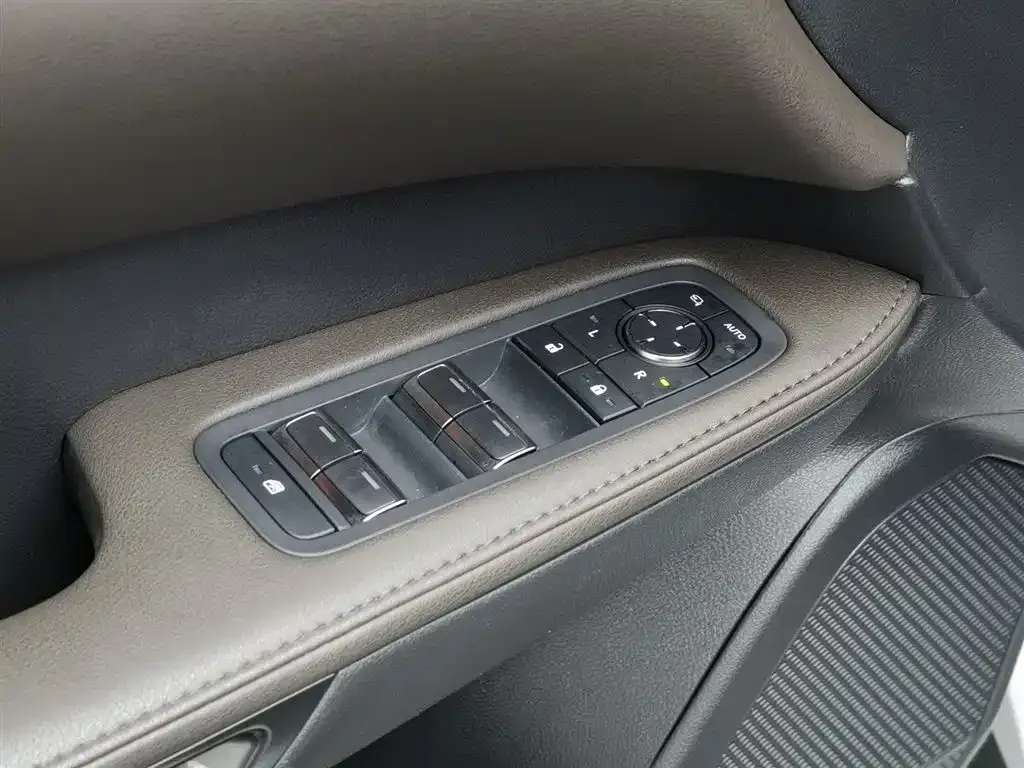 Lexus RX New Energy — фото 8