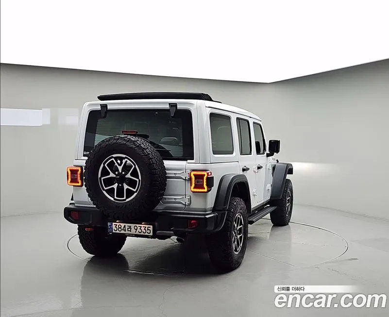 Jeep Wrangler — фото 4