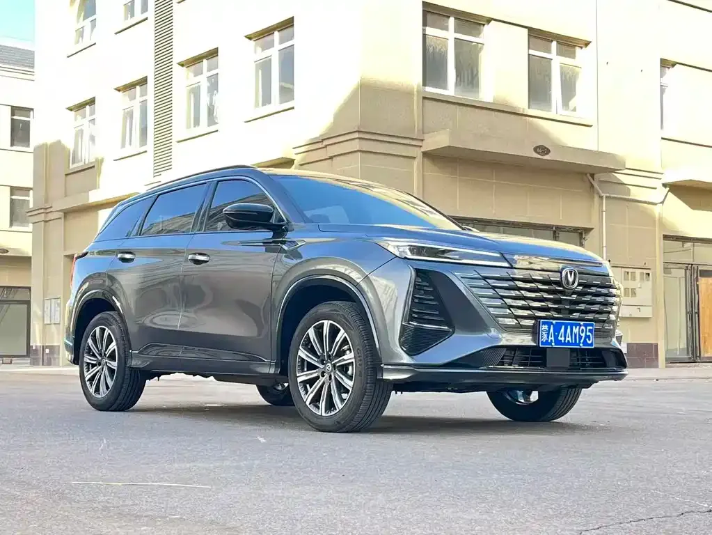 Changan CS75PLUS — фото 9