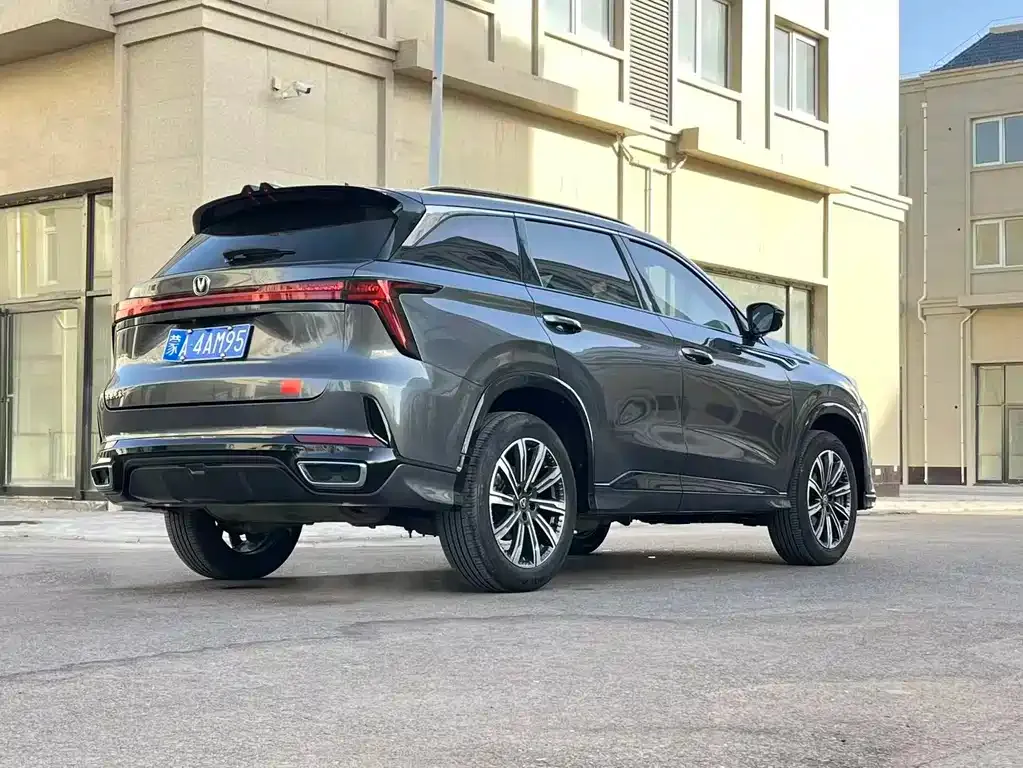 Changan CS75PLUS — фото 3