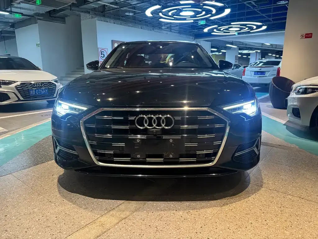 Audi A6L — фото 9