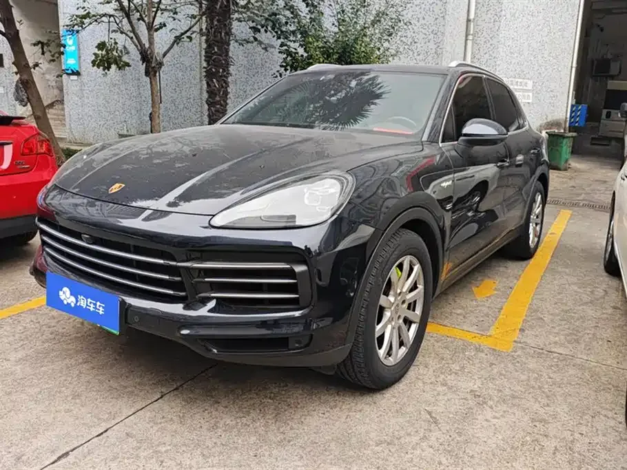 Porsche Cayenne Hybrid — фото 1