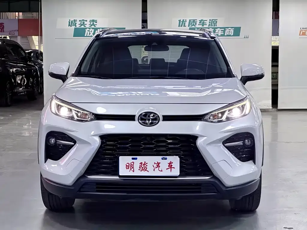 Toyota Wildlander — фото 7