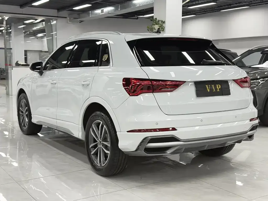Audi Q3 — фото 4