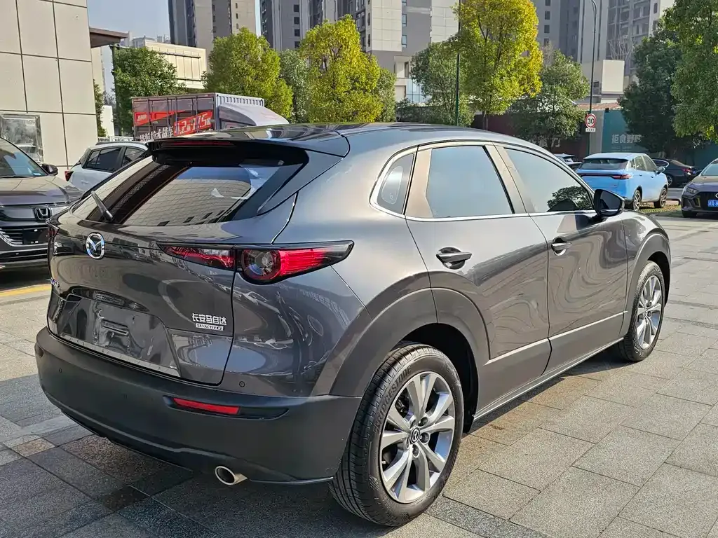 Mazda CX-30 — фото 9