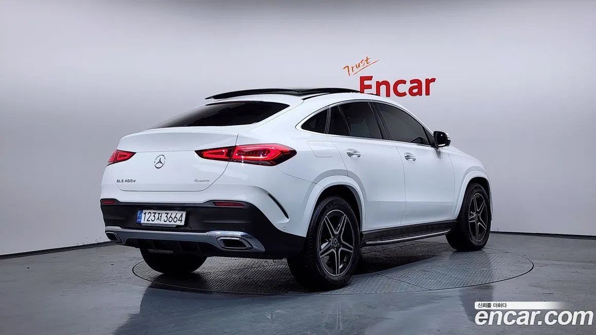 Mercedes-Benz GLE-Class — фото 7