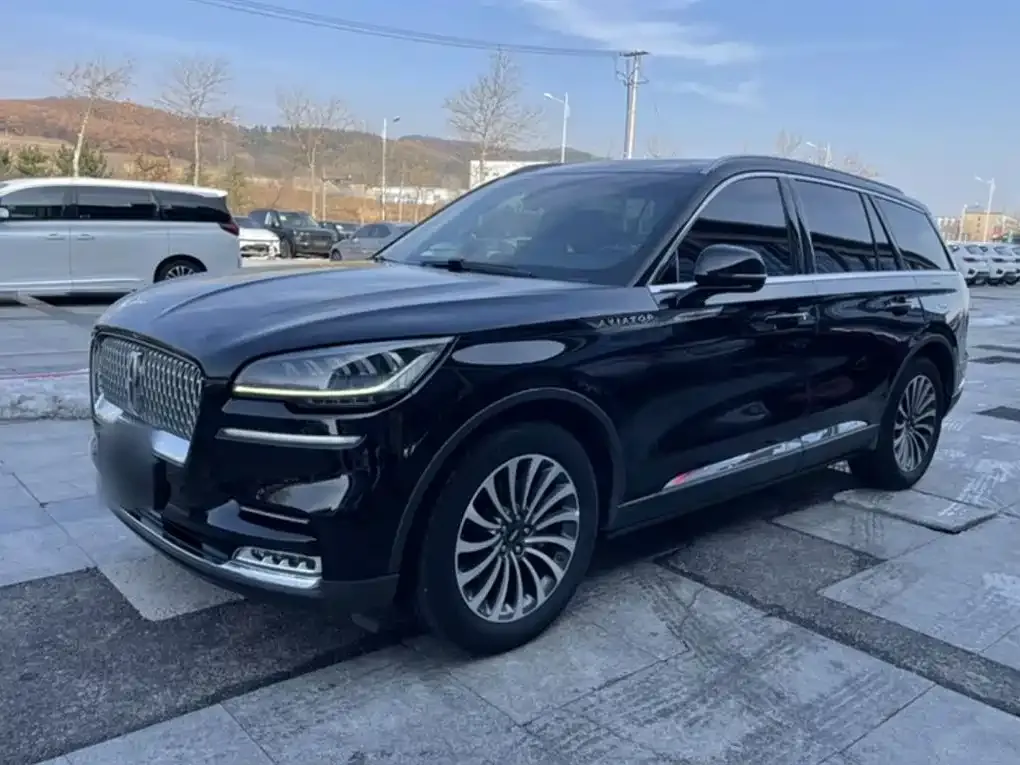 Lincoln Aviator — фото 1