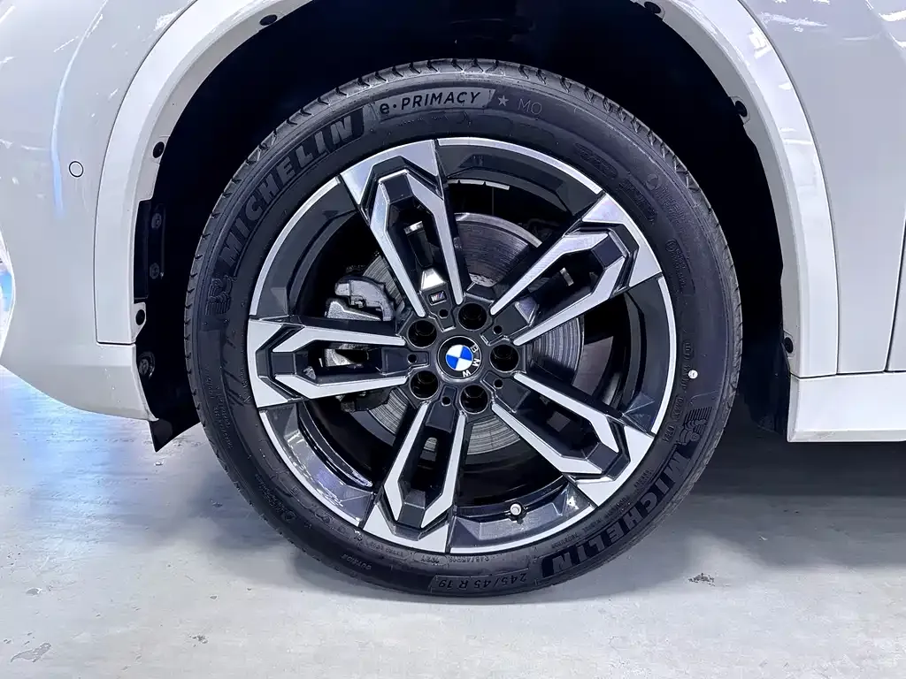 BMW X1 — фото 4
