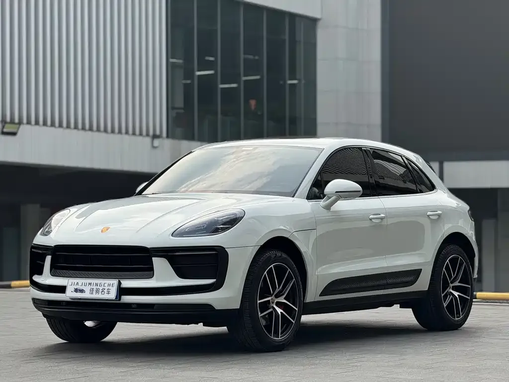 Porsche Macan — фото 1