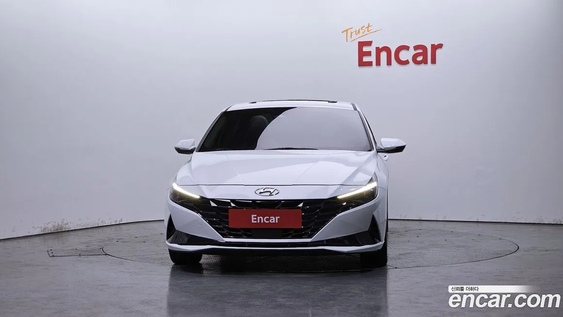 Hyundai AVANTE — фото 3