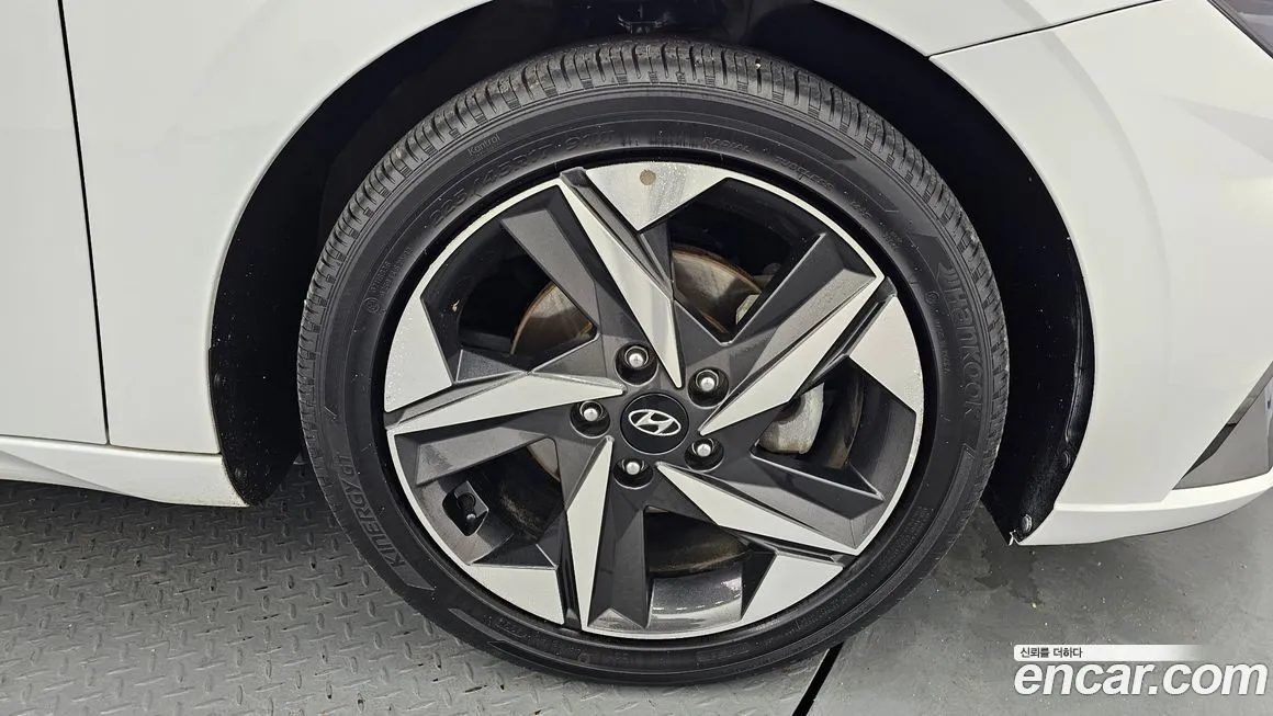 Hyundai AVANTE — фото 9
