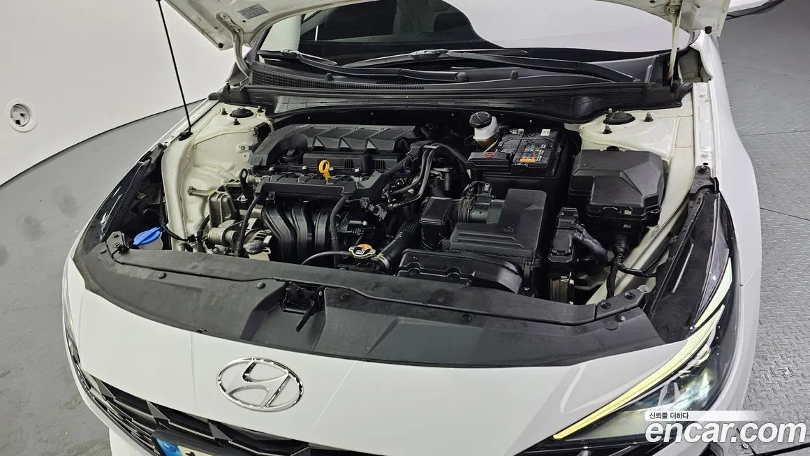 Hyundai AVANTE — фото 4