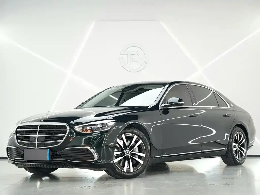 Mercedes-Benz S-Class — фото 1
