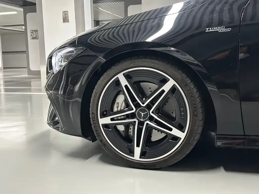 Mercedes-Benz CLA AMG — фото 6