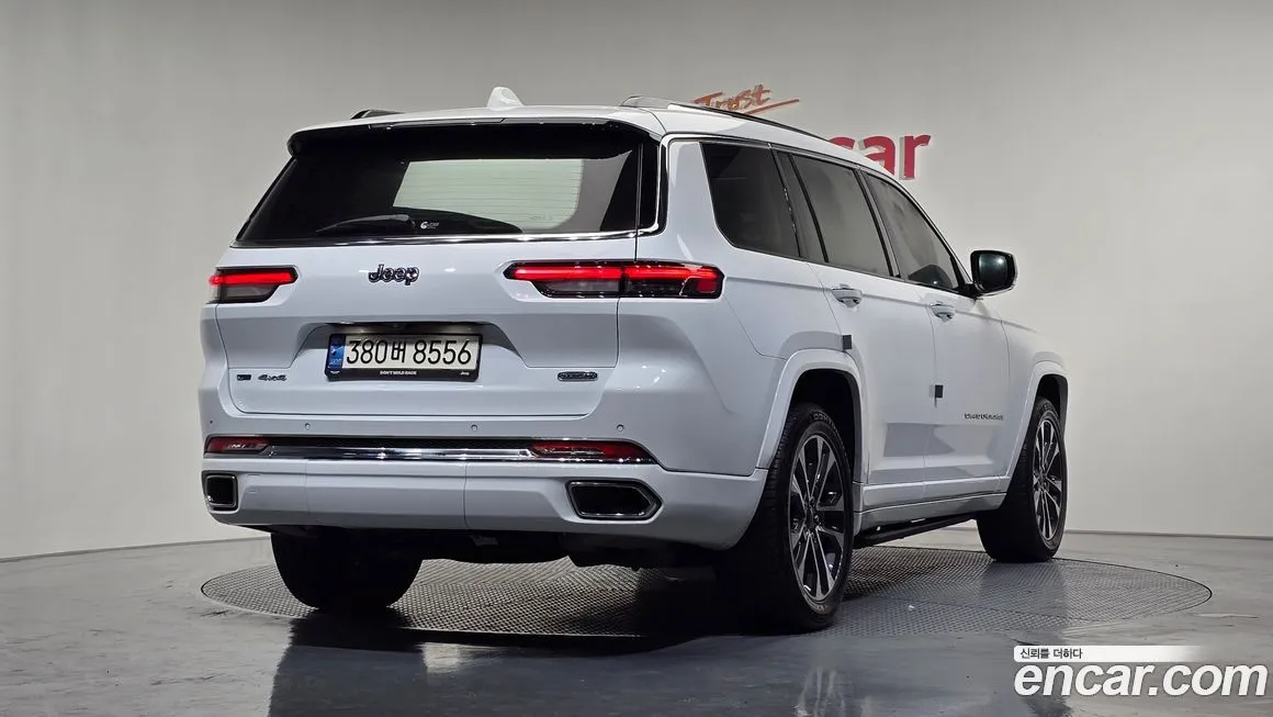 Jeep Cherokee — фото 4