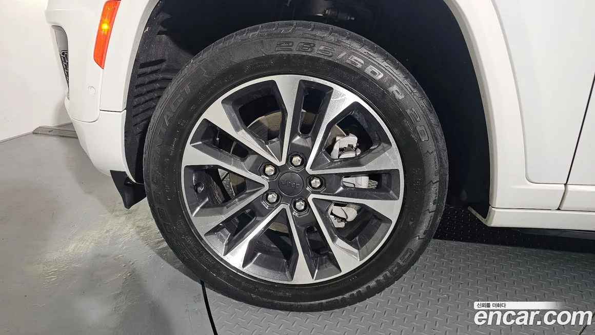 Jeep Cherokee — фото 2