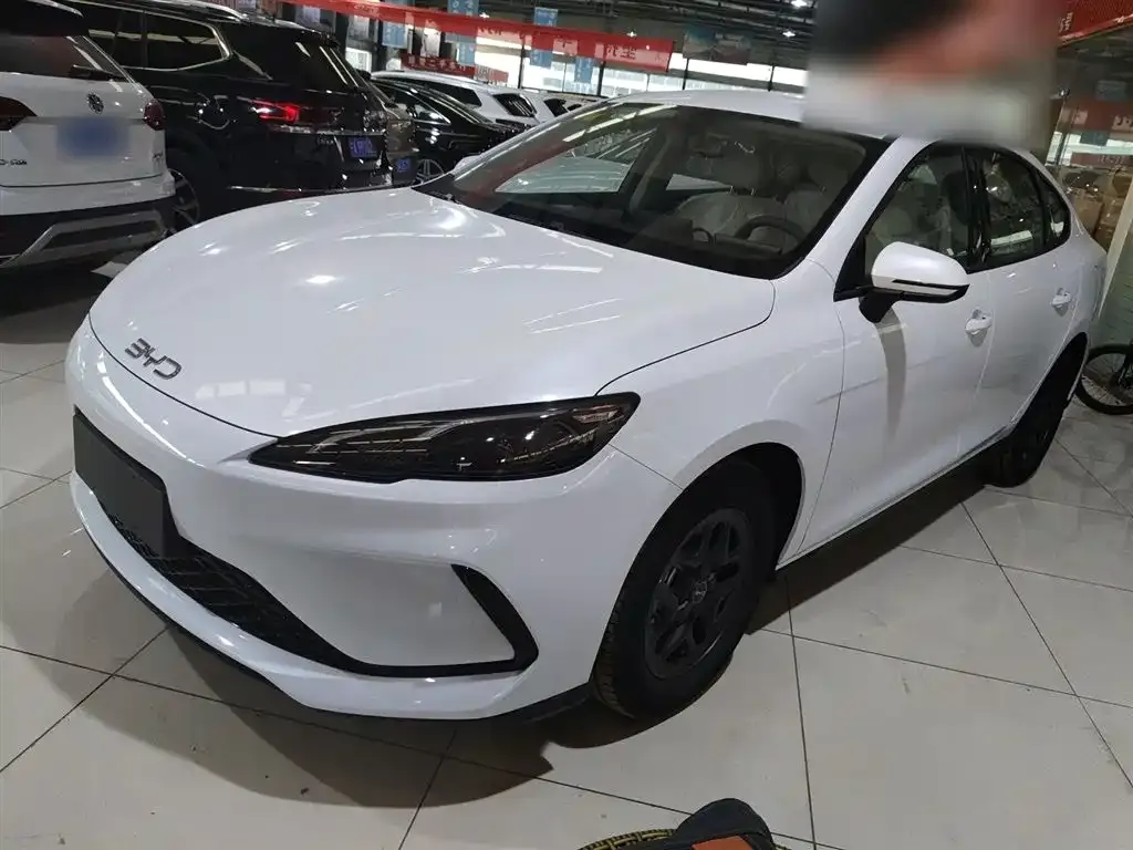 BYD Seal 05 DM-i — фото 2