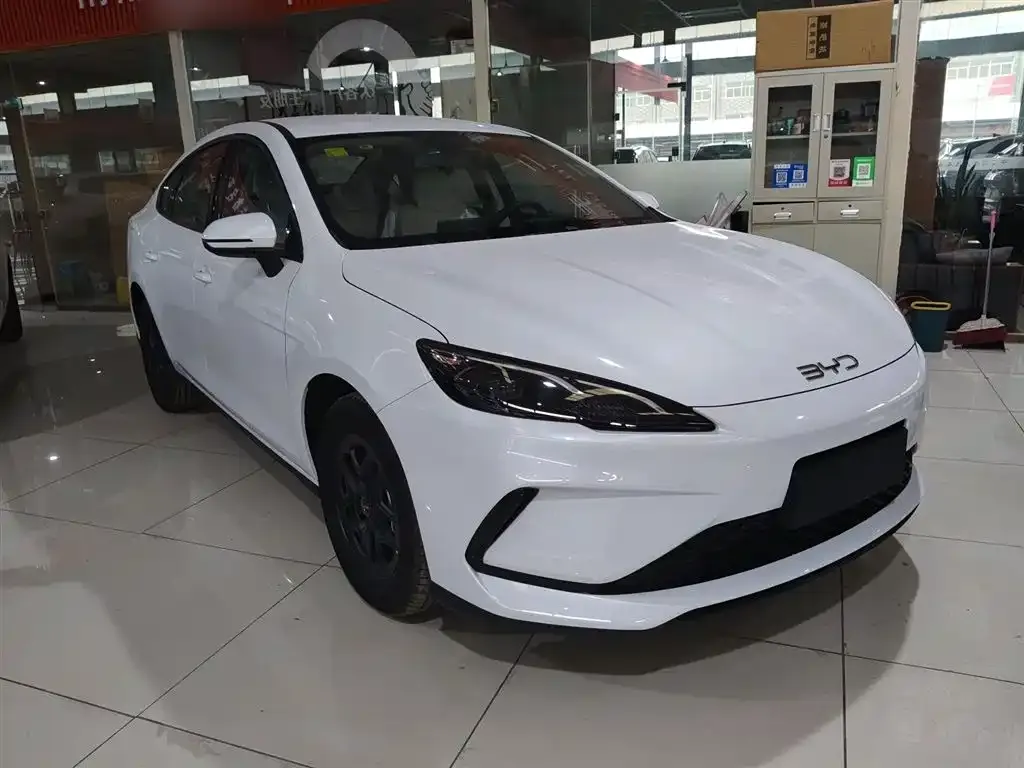 BYD Seal 05 DM-i — фото 4