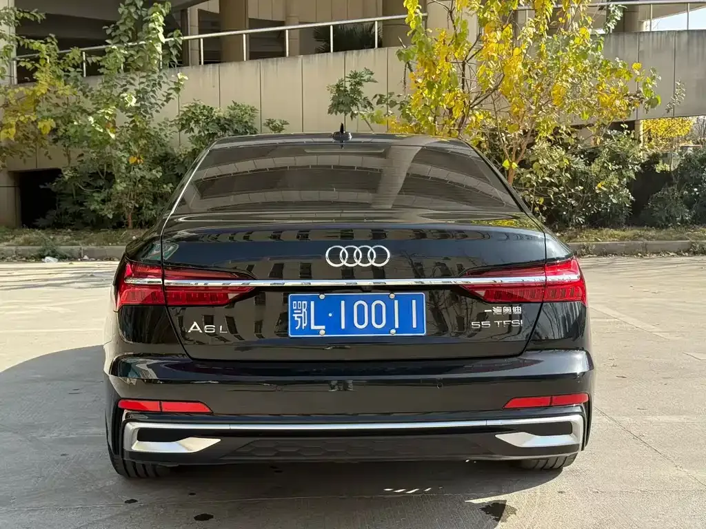 Audi A6L — фото 8