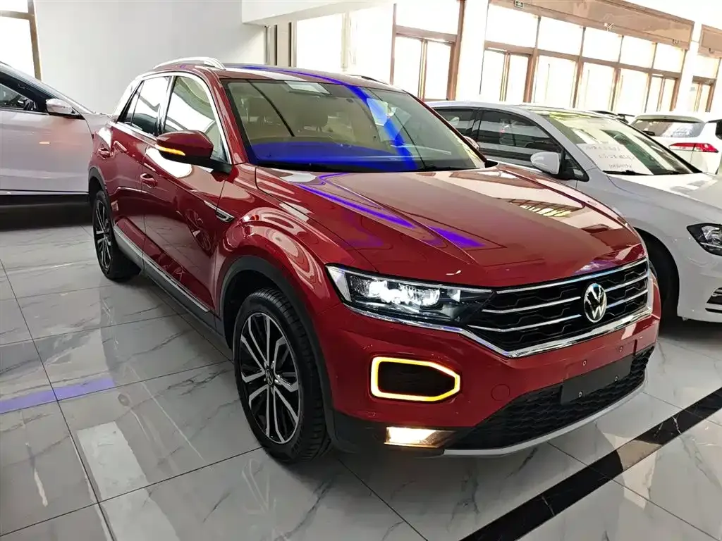 Volkswagen T-Roc — фото 7