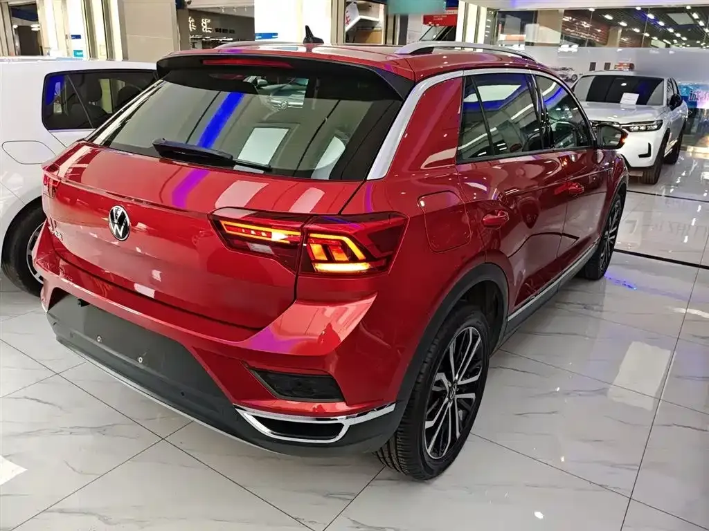 Volkswagen T-Roc — фото 3