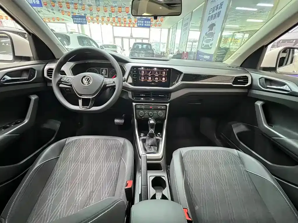 Volkswagen T-Cross — фото 6