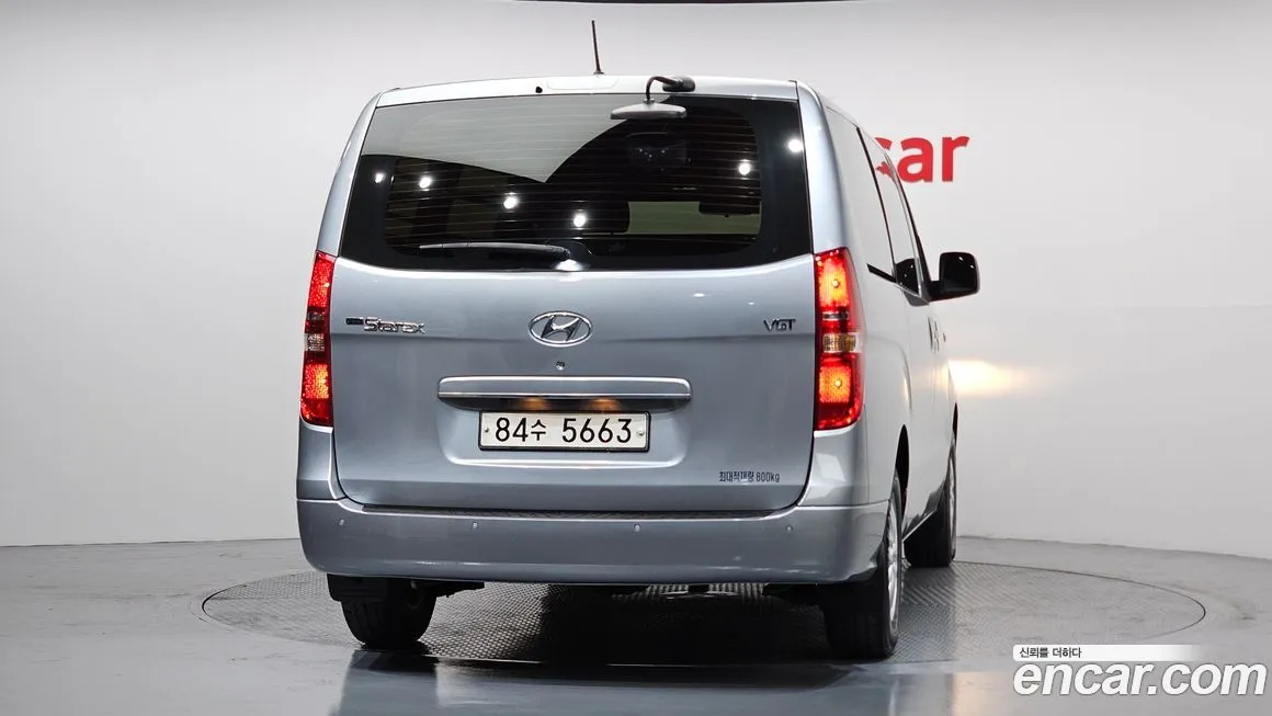 Hyundai Starex — фото 4