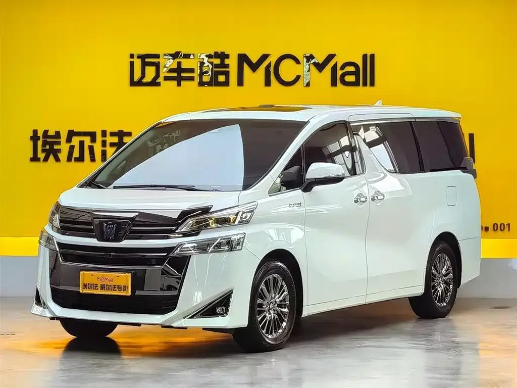 Toyota Vellfire — фото 1