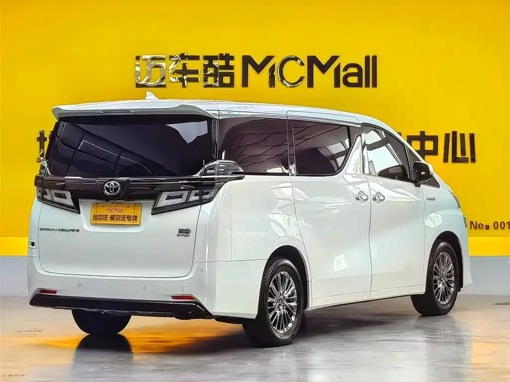 Toyota Vellfire — фото 4