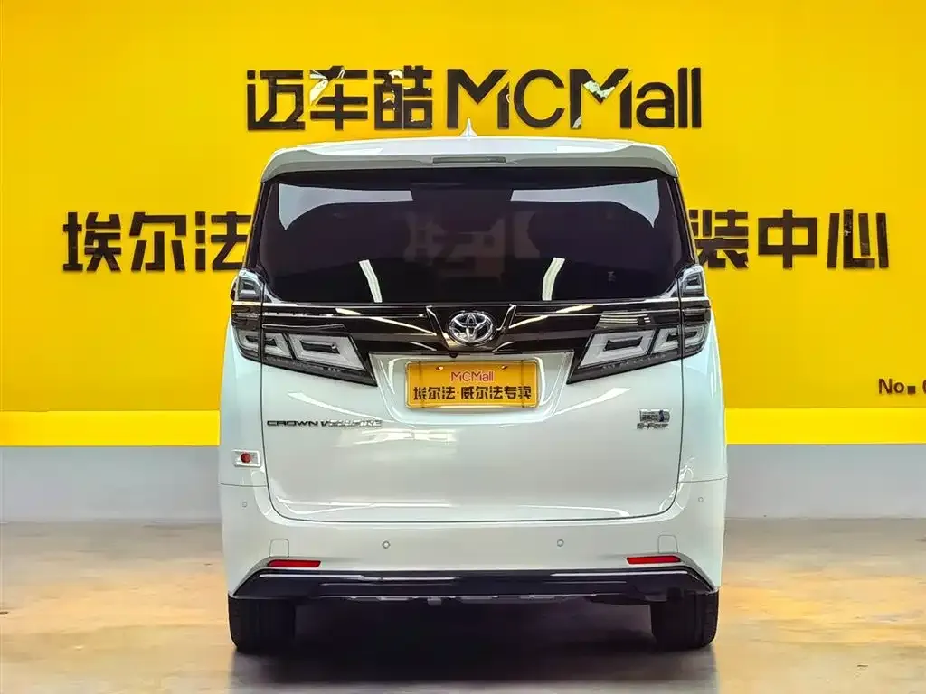 Toyota Vellfire — фото 6