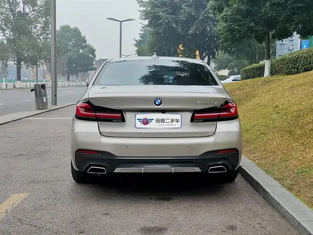 BMW 5 Series New Energy — фото 9