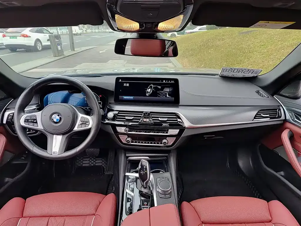 BMW 5 Series New Energy — фото 2