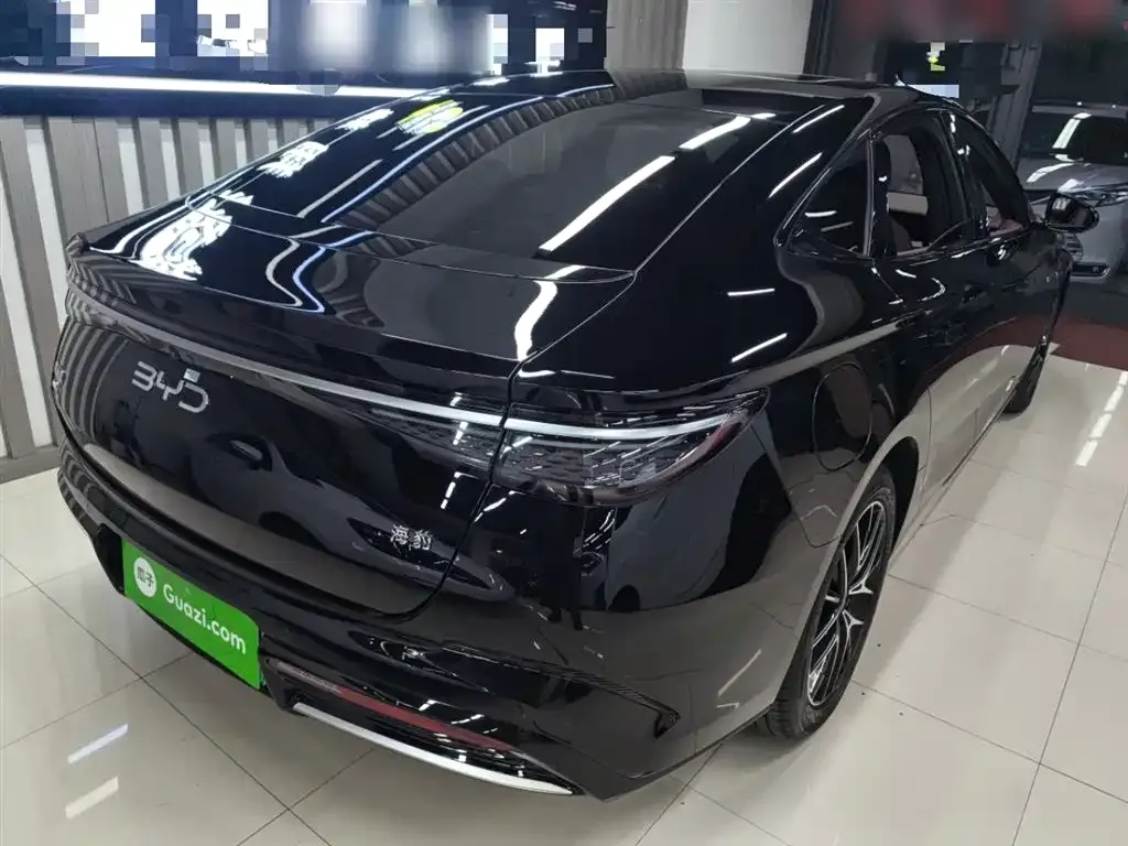 BYD Seal — фото 8