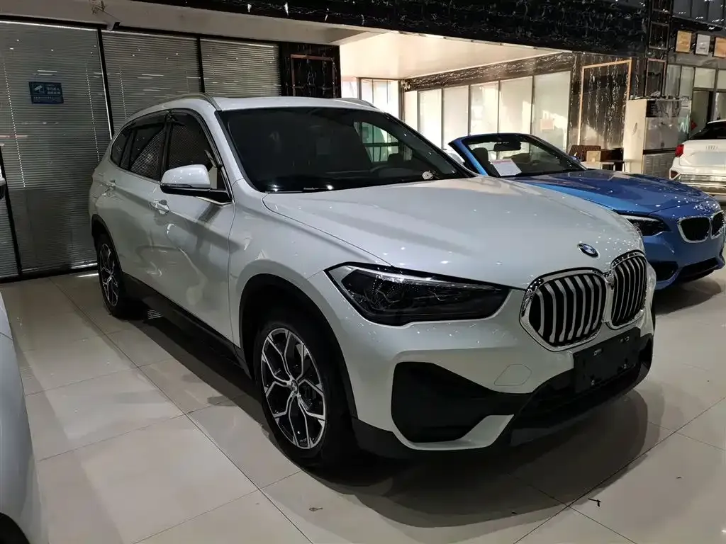 BMW X1 — фото 6