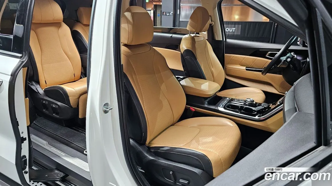 Kia Carnival — фото 10