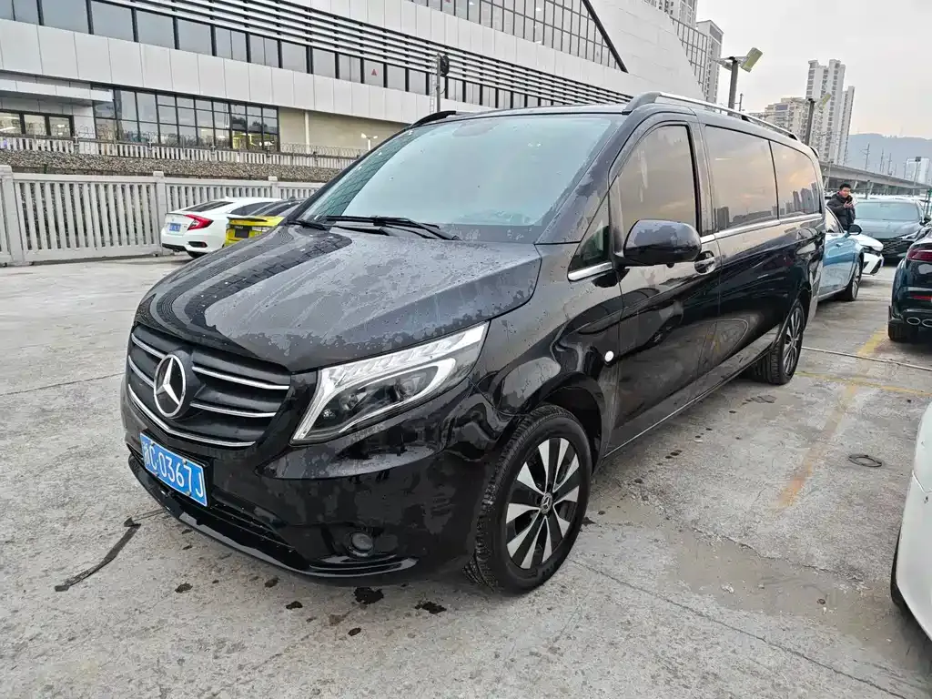 Mercedes-Benz Vito — фото 1