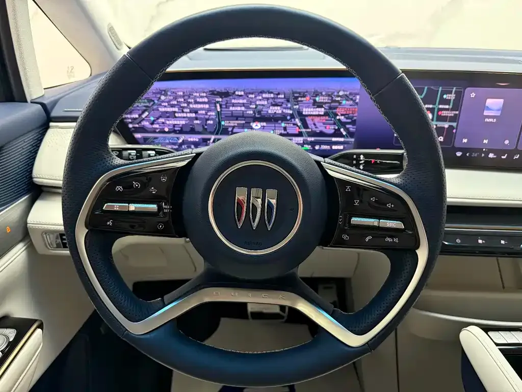 Buick GL8 Hybrid — фото 10