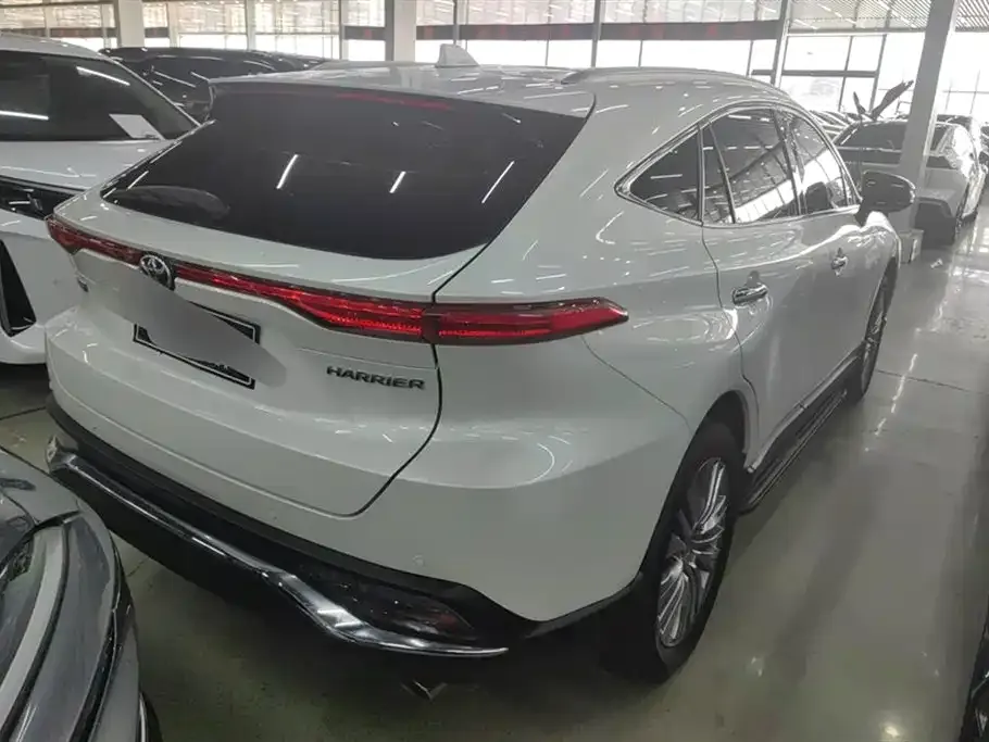Toyota Harrier — фото 7