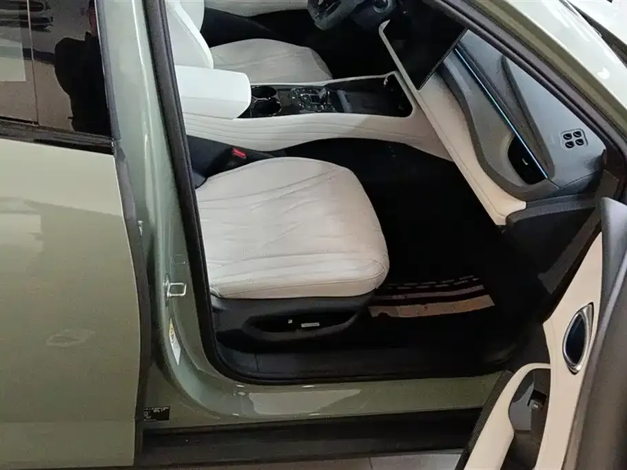BYD Seal 06GT — фото 10