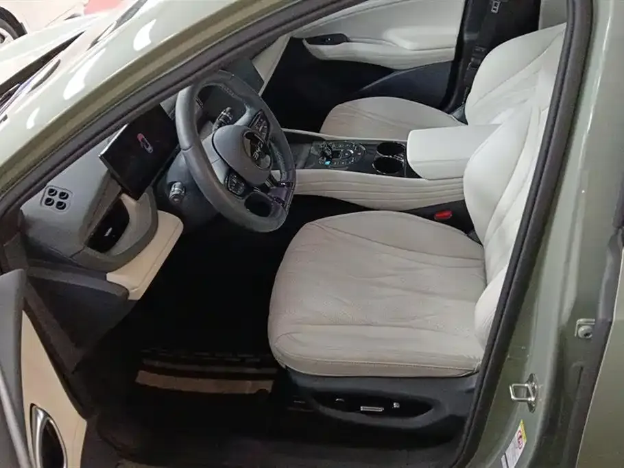 BYD Seal 06GT — фото 9
