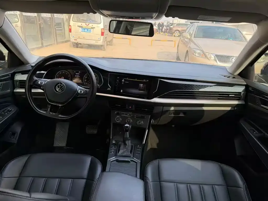 Volkswagen Passat — фото 9