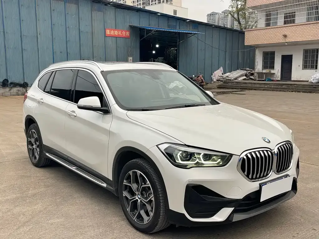 BMW X1 — фото 3