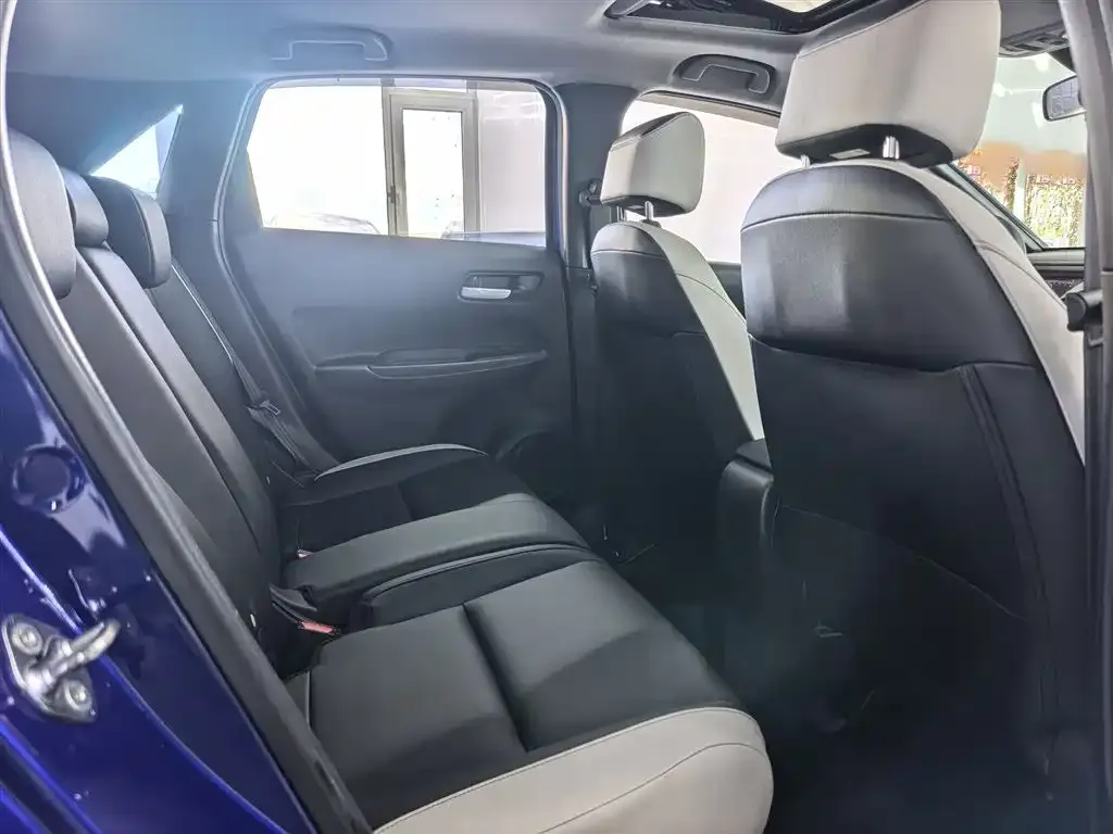 Honda Fit — фото 8