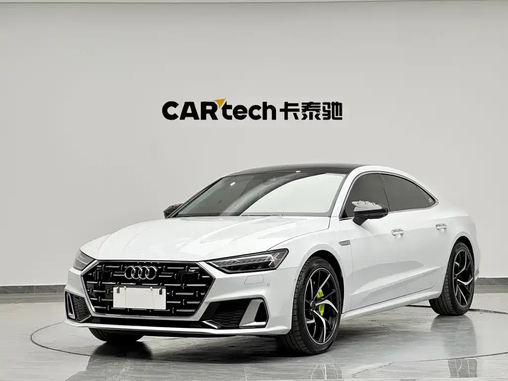 Audi A7L — фото 1