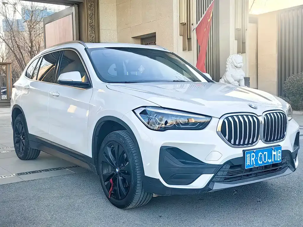 BMW X1 — фото 6